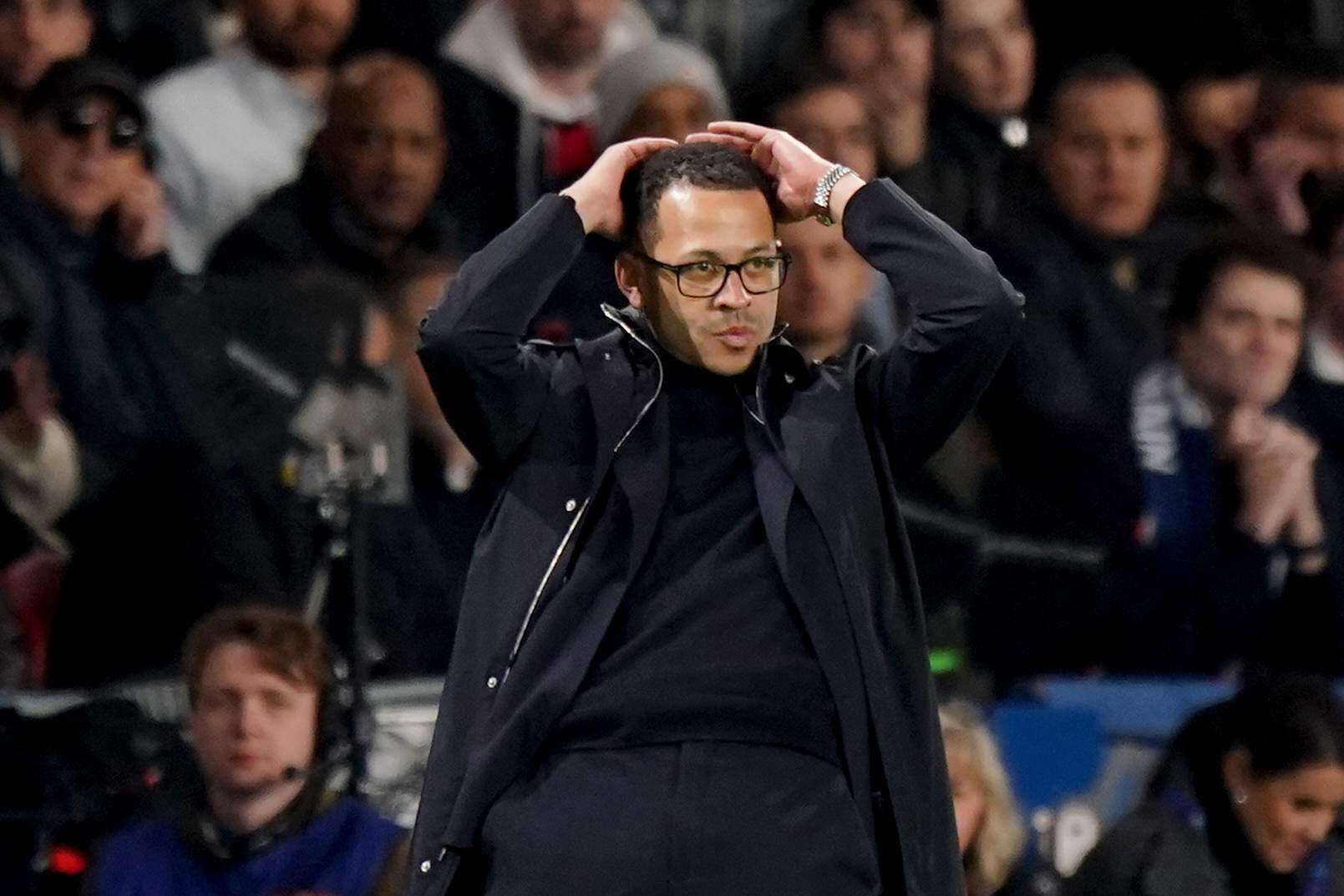 Nou terratrèmol a Stamford Bridge: el Chelsea fulmina Liam Rosenior