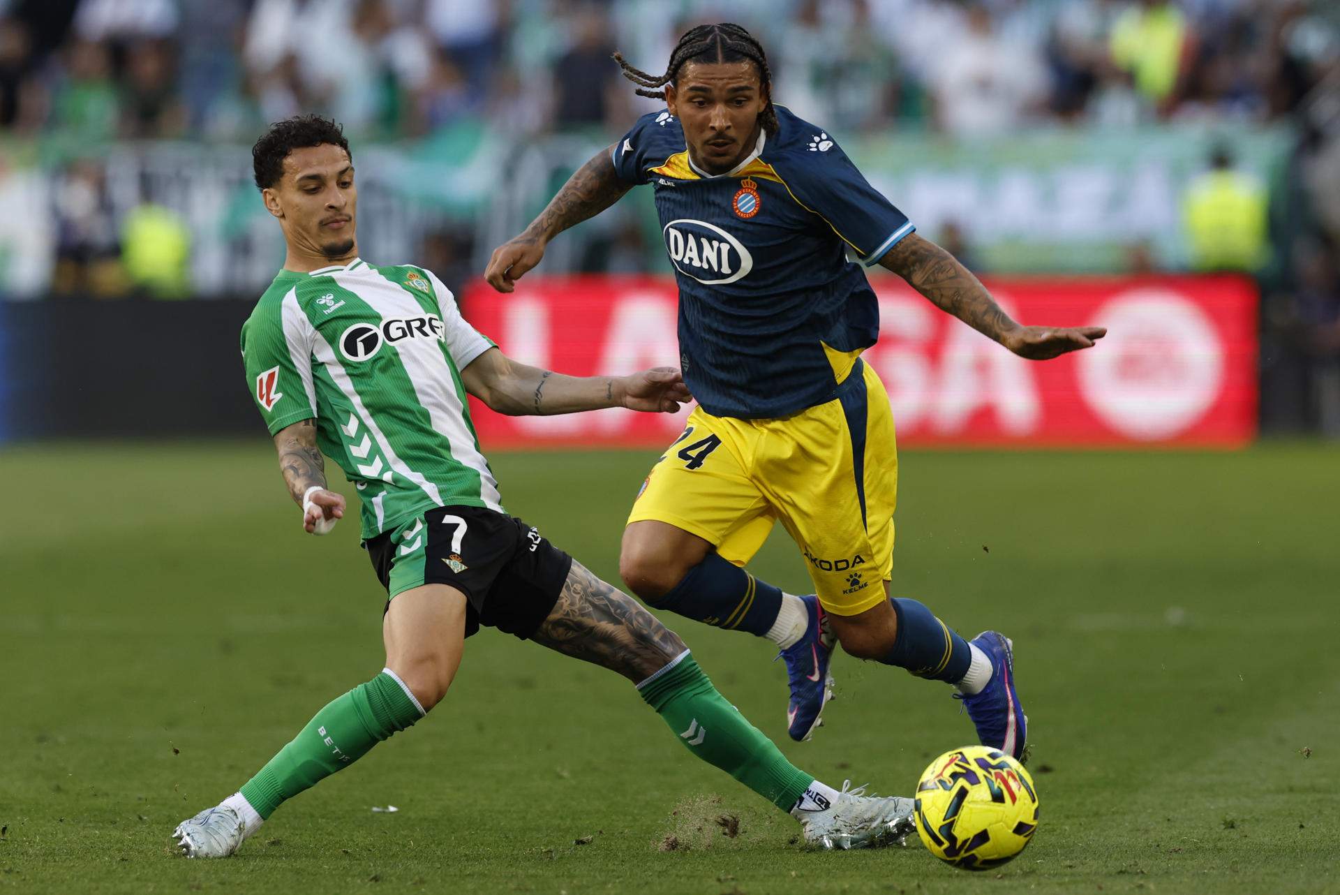 Un Espanyol més ordenat esgarrapa un empat contra el Betis a la Cartuja (0-0)