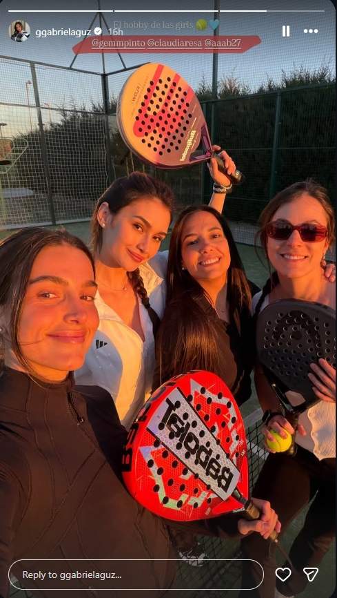 Gemma Pinto i Gabriela Guzmán jugant a padel amb amigues / Instagram
