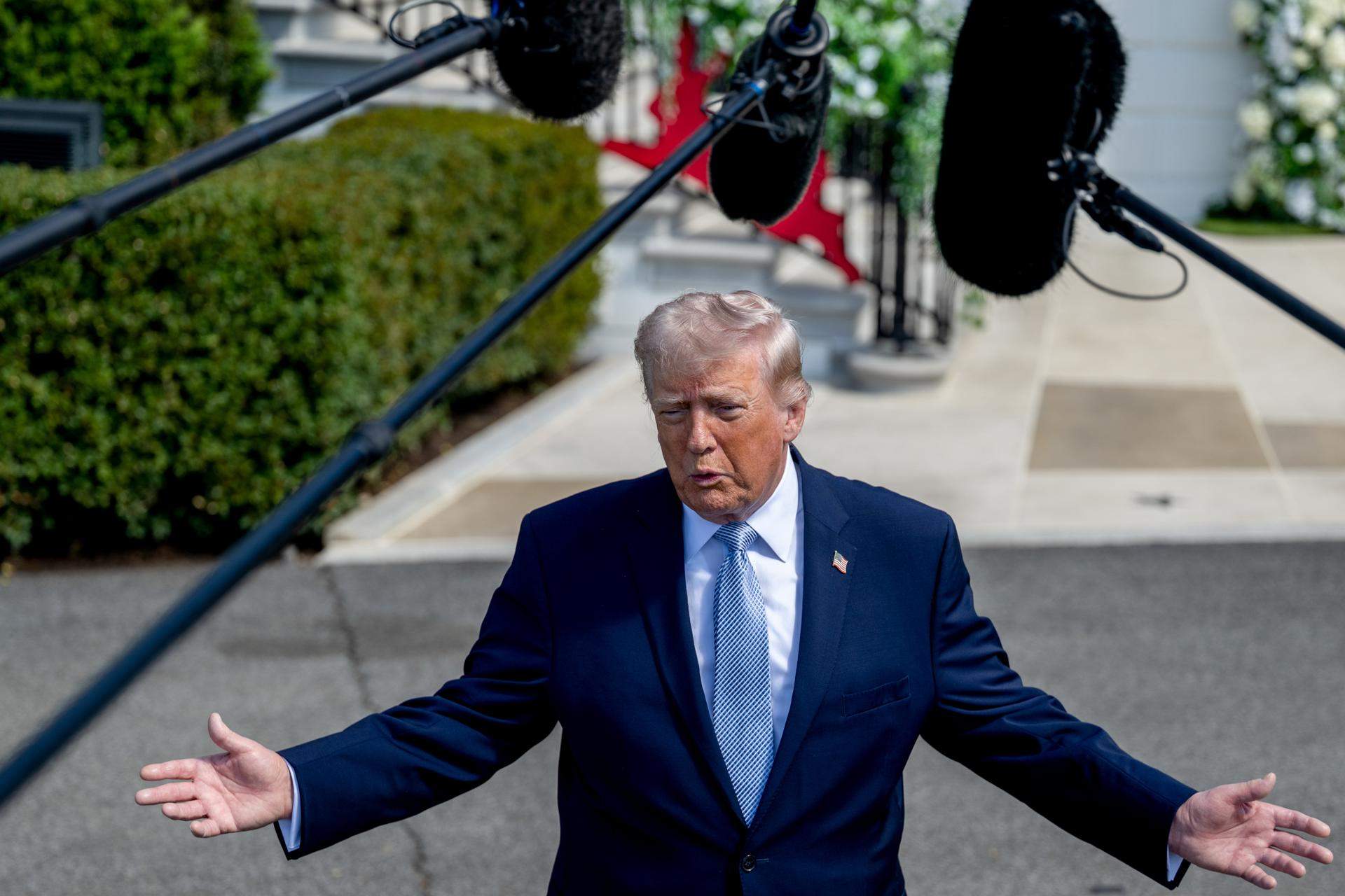 L'Iran i els EUA acorden un alto el foc temporal: Trump treu pit i es proclama vencedor