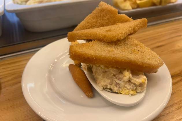 Amanida russa de El Vaso de Oro. / Foto: Rosa Molinero Trias