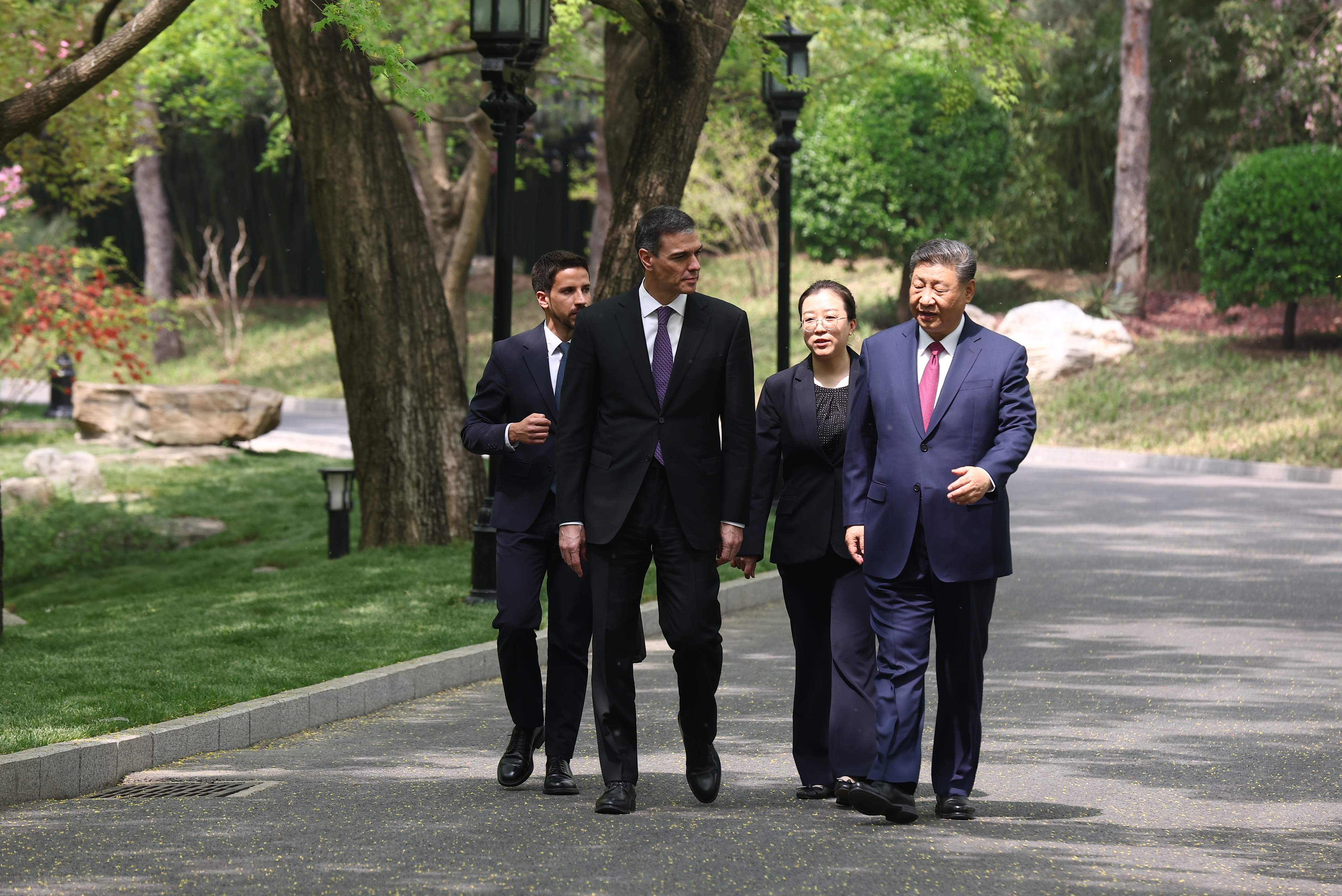 Sánchez refuerza la relación con China en un nuevo viaje en plena proyección global y choque con Trump