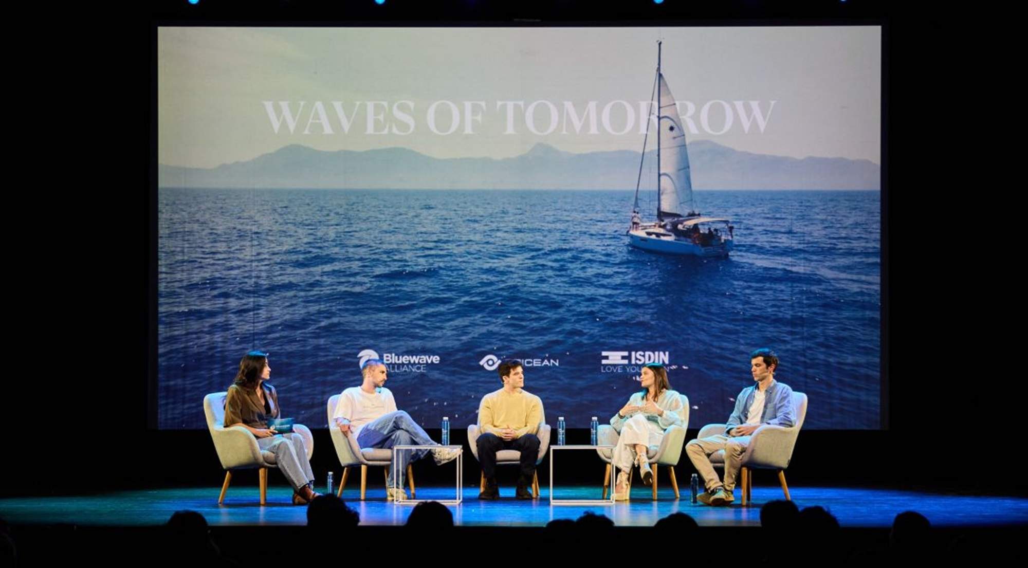 La Bluewave Alliance i Odicean presenten dos nous episodis de 'Waves of Tomorrow'