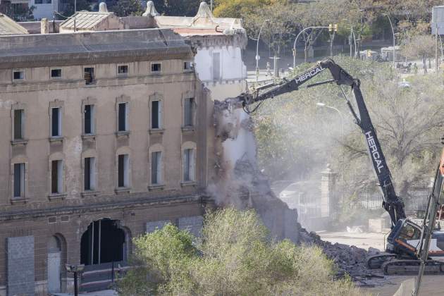 Enderrocament estació mercaderies La Sagrera / Foto: Carlos Baglietto