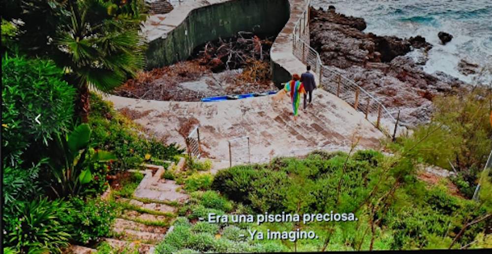 Ágatha pasea por la piscina llena de mierda, Netflix Ágatha pasea por la piscina llena de mierda, Netflix