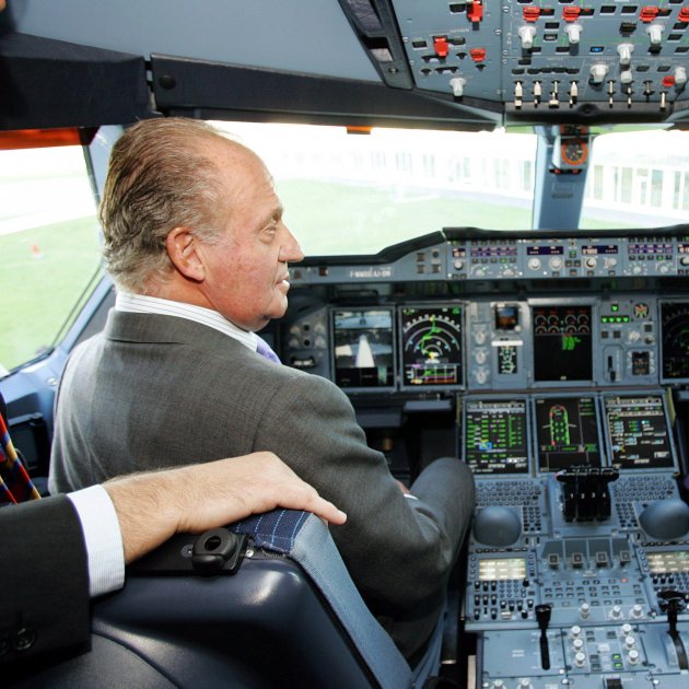 Bribonadas de altos vuelos: Juan Carlos gastó 8 millones en jets privados