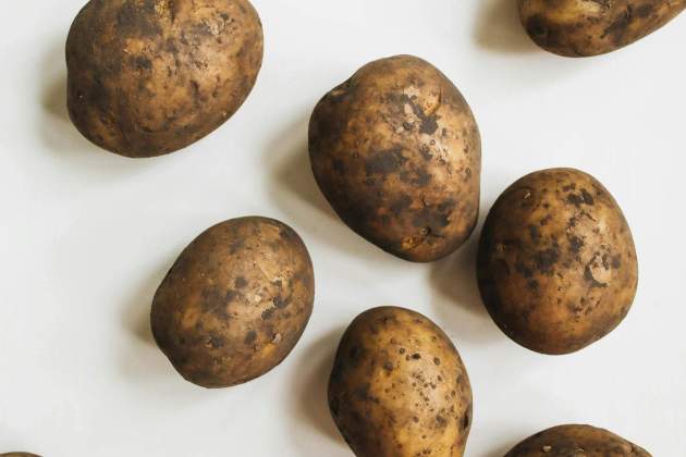 Una patata puede salvar tu receta. Foto: Pexels