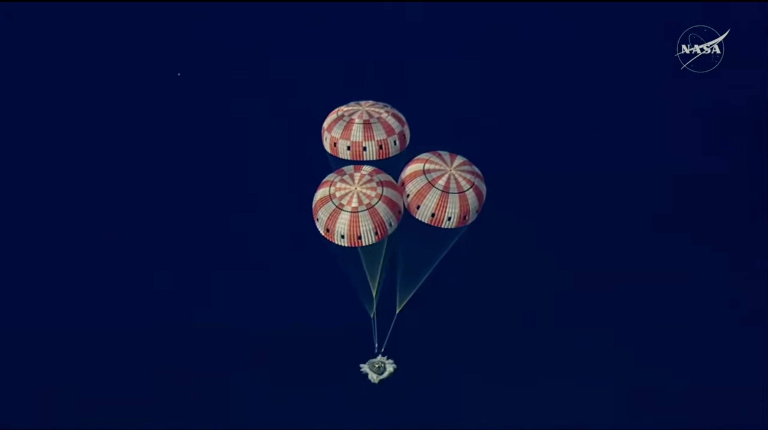 L’Artemis II completa la missió a la Lluna i retorna a la Terra amb un amaratge “perfecte”
