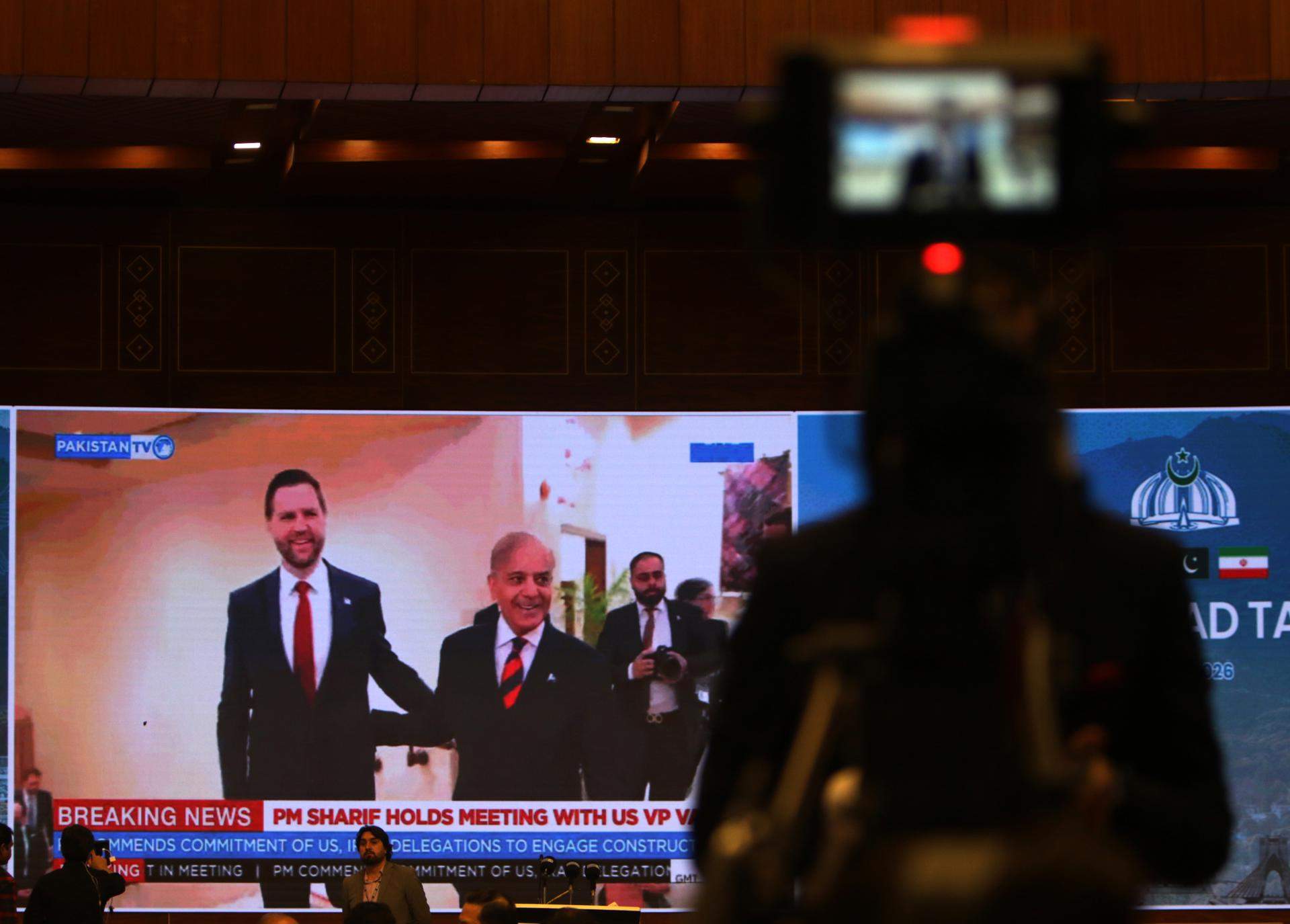 38ac097e430d4d4e167e74e0a522b886725d3de7w