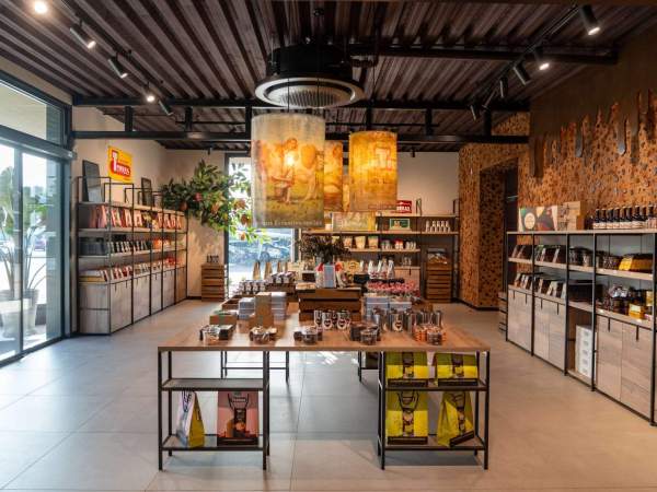 Nueva tienda de Chocolates Torras, en la fábrica del grupo