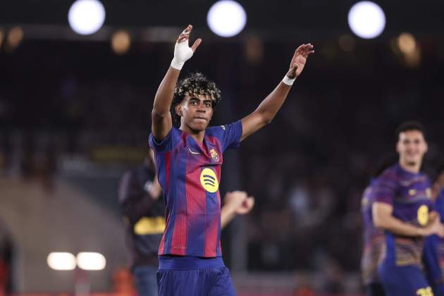 EuropaPress 7432203 lamine yamal of fc barcelona celebrates the victory during the spanish EuropaPress 7432203 lamine yamal of fc barcelona celebrates the victory during the spanish