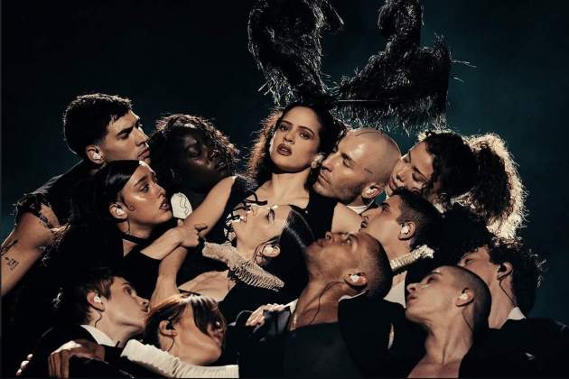 Rosalía actuant al 'Lux Tour' a Madrid / @LUXT0UR