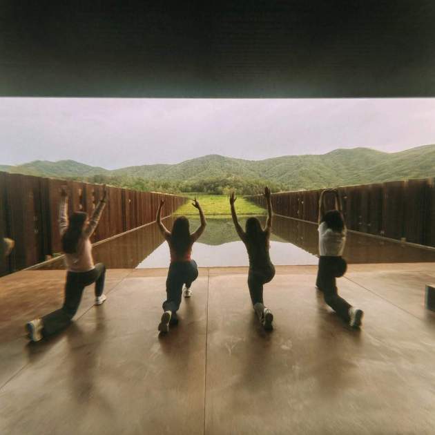 Aitana Bonmatí amb amics / Instagram