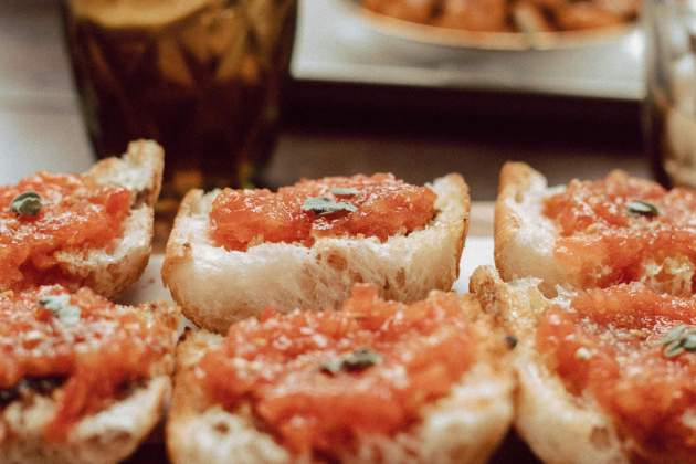 Pa amb tomàquet. Foto: Pexels Pa amb tomàquet. Foto: Pexels