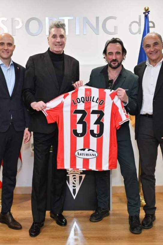 Loquillo, amb la samarreta de l'Sporting IG