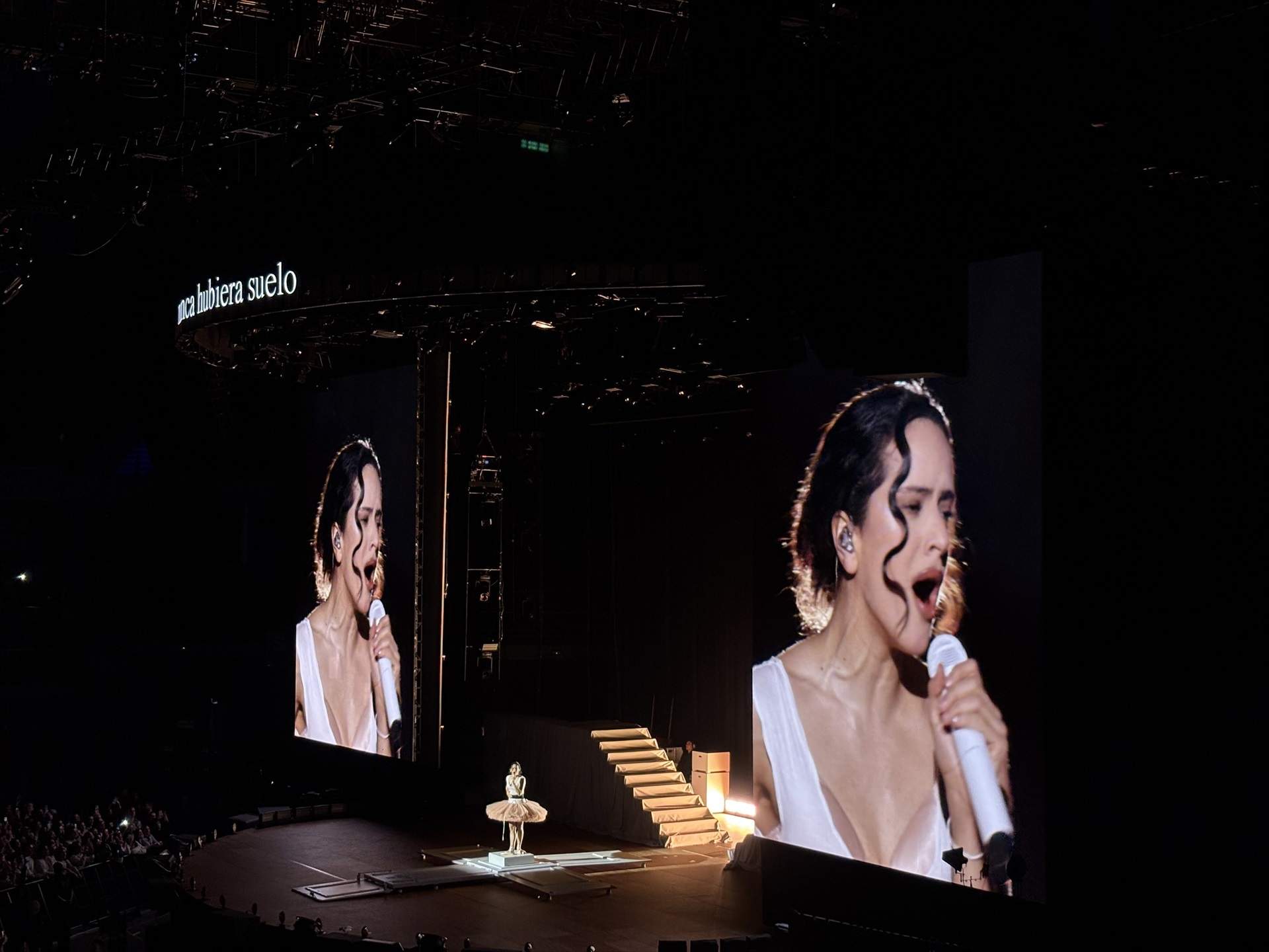 Concierto de Rosalía en Barcelona: ¿quiénes serán los protagonistas del confesionario en el Palau Sant Jordi?
