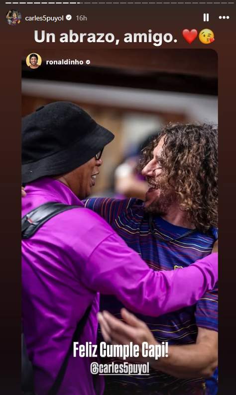Ronaldinho felicita a Carles Puyol por su cumpleaños IG