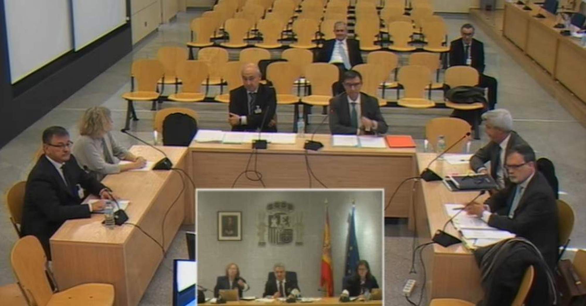 Les defenses dels Pujol i dels empresaris xoquen amb inspectors d'Hisenda crispats en el judici