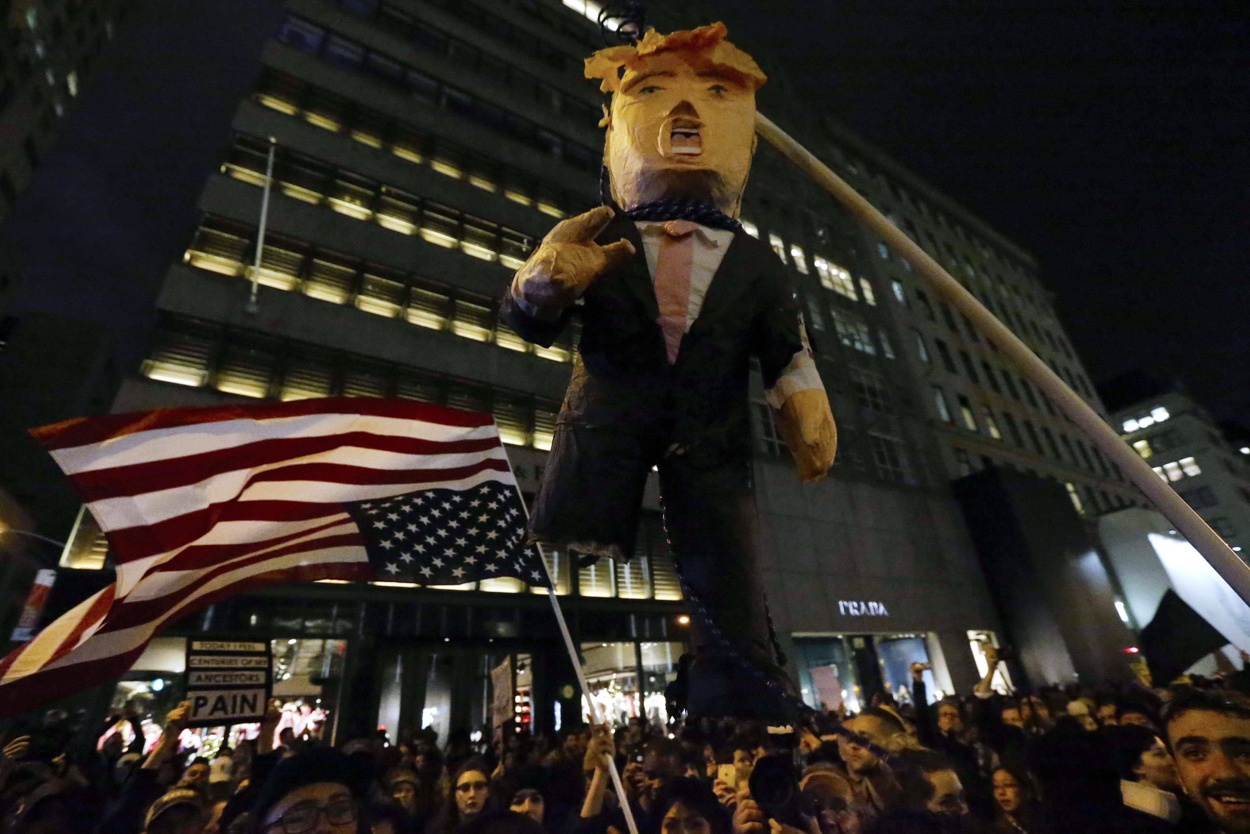 Manifestantes contra la victoria de Trump