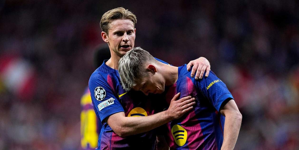 Photo: Elnacional Europapress frenkie jong and dani olmo of fc barcelona laments during the uefa