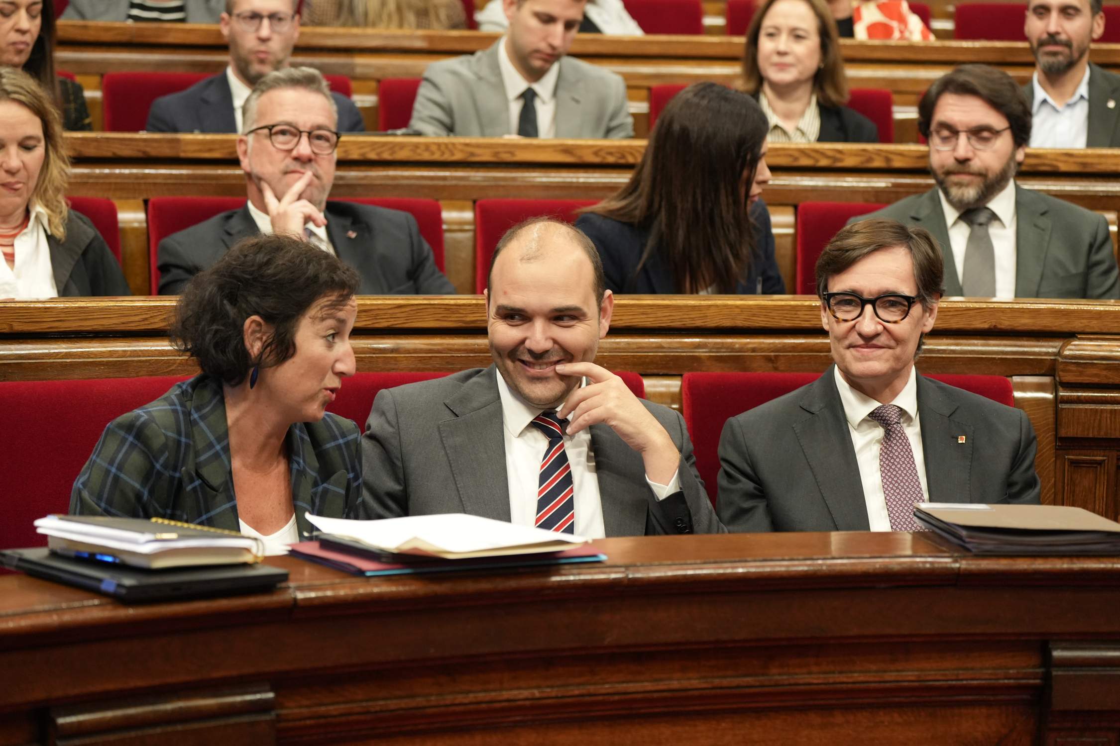 El Parlament ratifica el suplement de crèdit del Govern de 5.988 milions amb els vots de PSC, ERC i Comuns