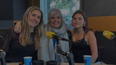 Rosa Boladeras, con sus hijas, Sara Diego y Carlota Keiko Catalunya Ràdio