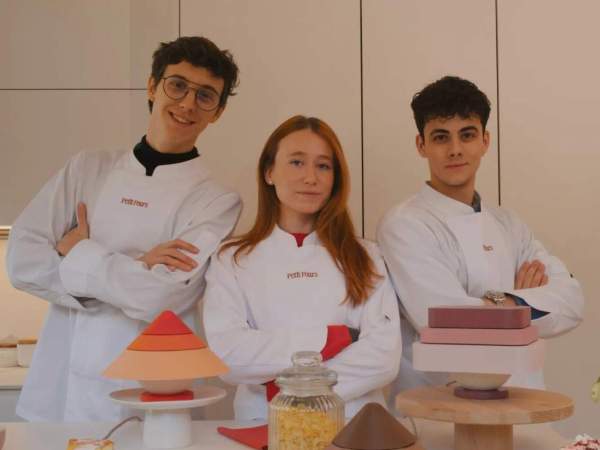 Els joves emprenedors de PongoTodo, Guillem Solans (23 anys), Lara Hernansanz (23) i Arnau Fernández (21)