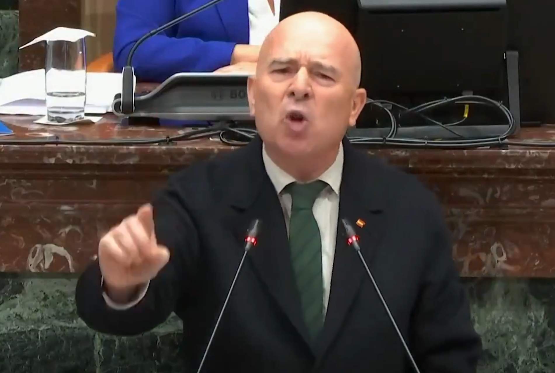 Un diputat de Vox a Múrcia incita a combatre l'avortament i l'eutanàsia "amb violència"