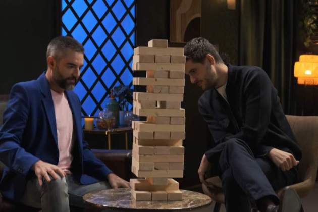 Dani Mateo y Roger Escapa en 'L'Eclipsi' 3Cat