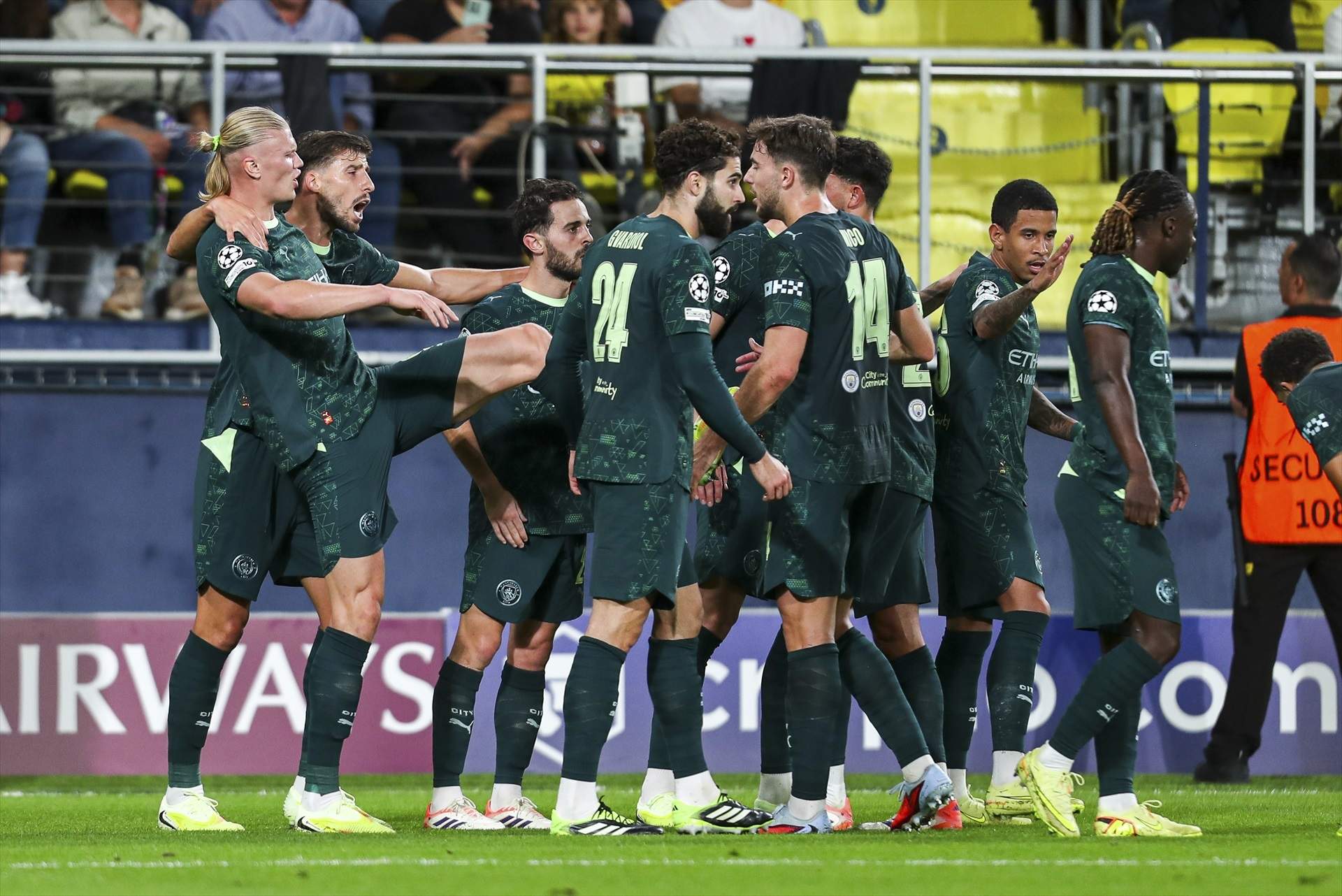 Una leyenda del Manchester City anuncia que se marcha y el Barça aparece en el horizonte