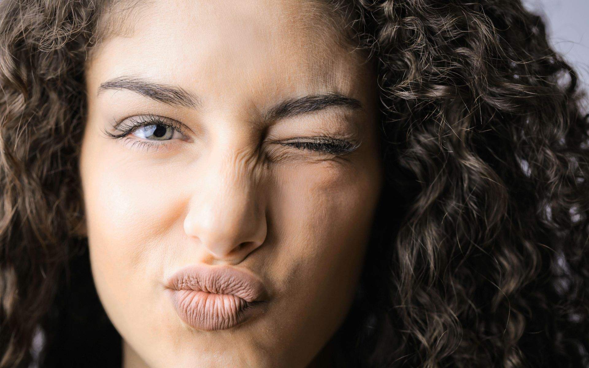 Este es el signo del zodíaco más seductor: sabe exactamente cómo dejarte boquiabierto