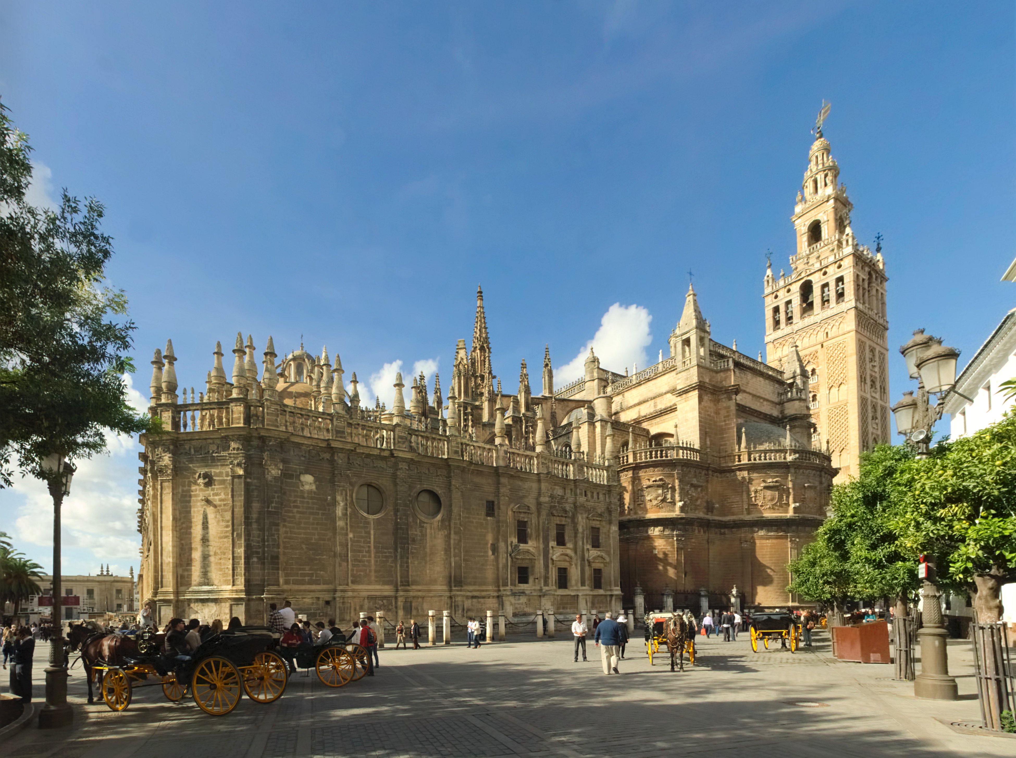 Seville city council calls for article 155 to be reimposed in Catalonia