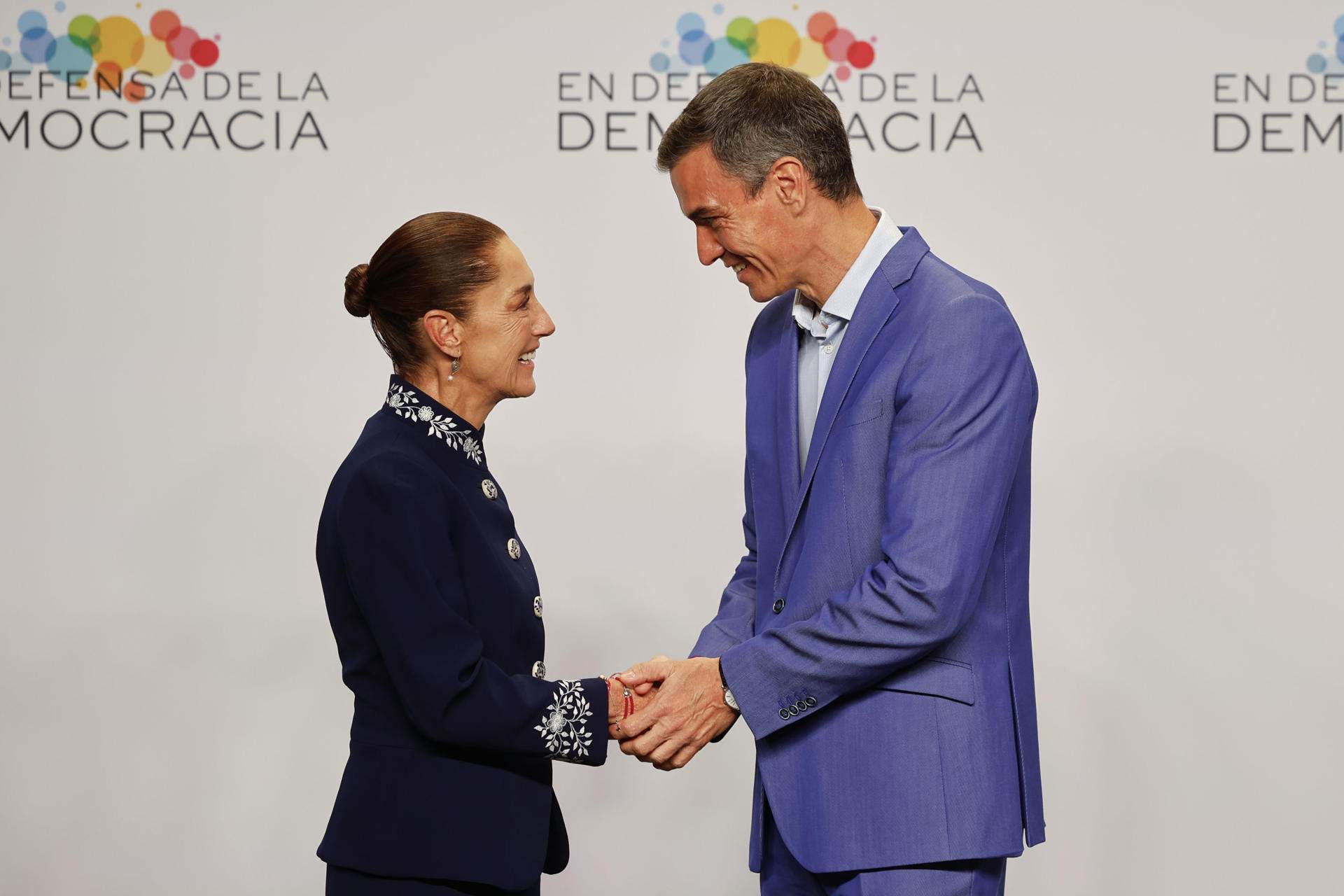 Sheinbaum asegura que “no hay crisis diplomática y nunca la ha habido” entre México y España