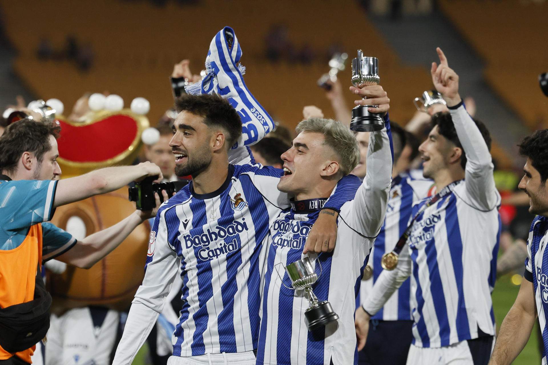 La Real Sociedad venga al Barça en las redes y devuelve la burla al Atlético de Madrid