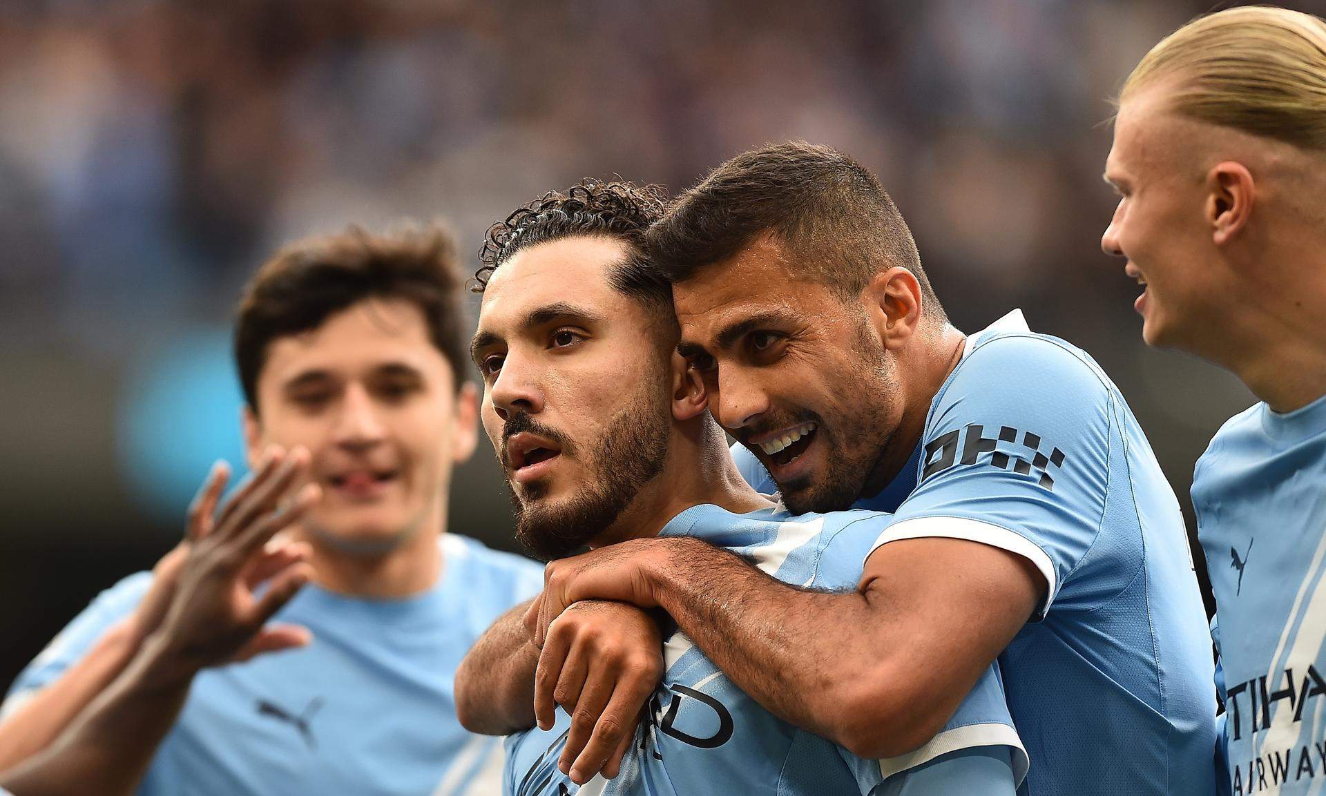 El City de Guardiola furga en la ferida de l'Arsenal i la Premier League embogeix