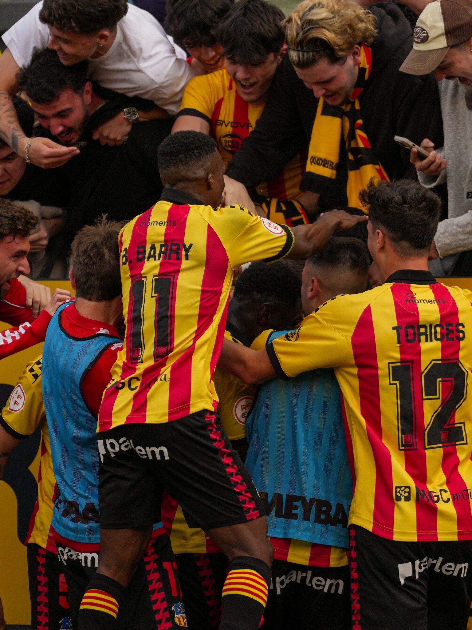 Un Sant Andreu eufórico tumba al Reus y completa un histórico ascenso a Primera RFEF