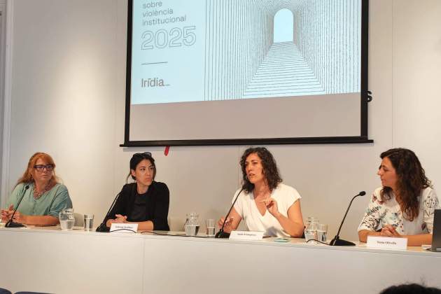 Roda de premsa d'Irídia. Anaïs Franquesa i Sònia Olivella