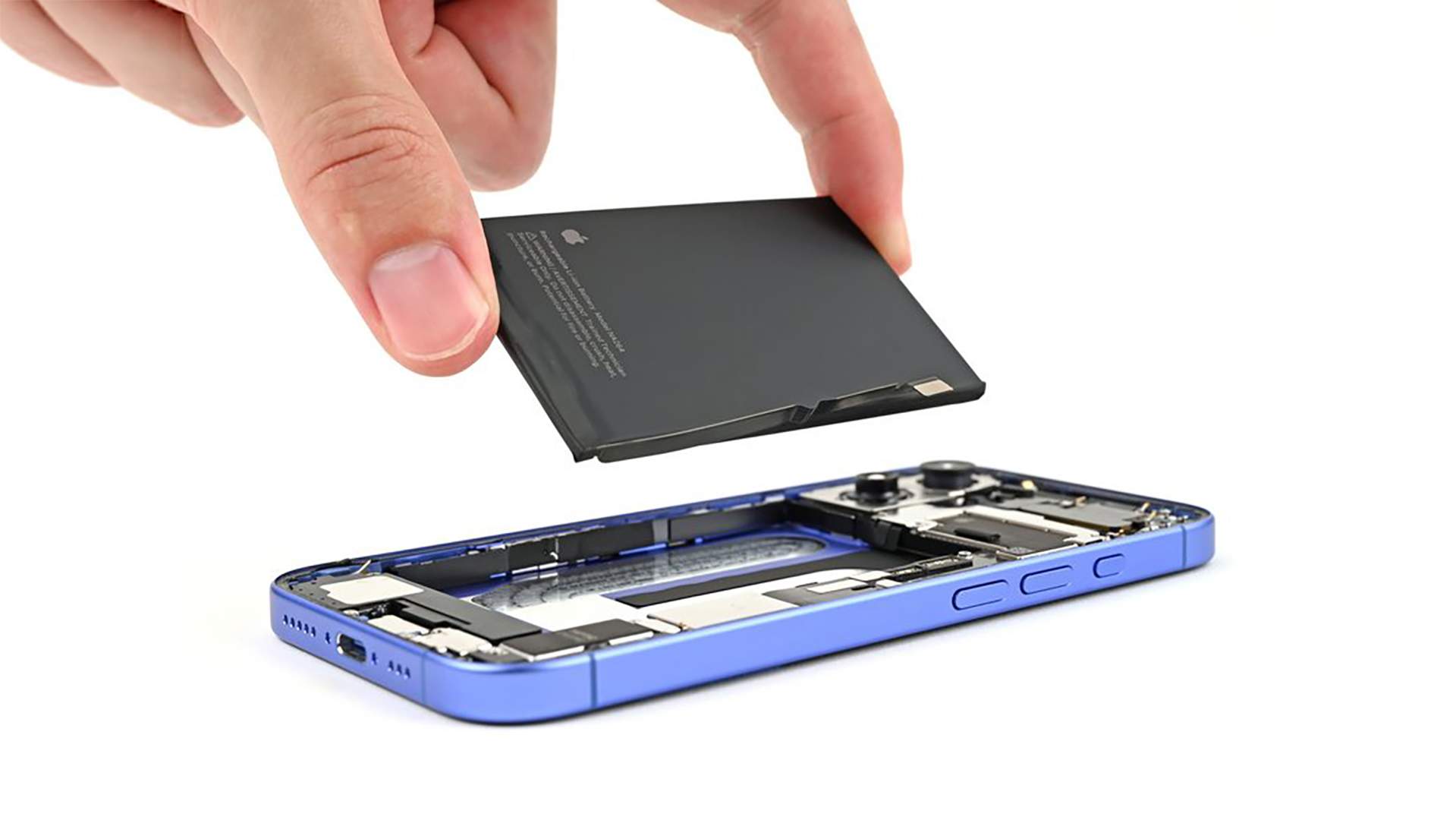 La normativa europea de baterías extraíbles en smartphones, explicada: lo que exige la ley y lo que no