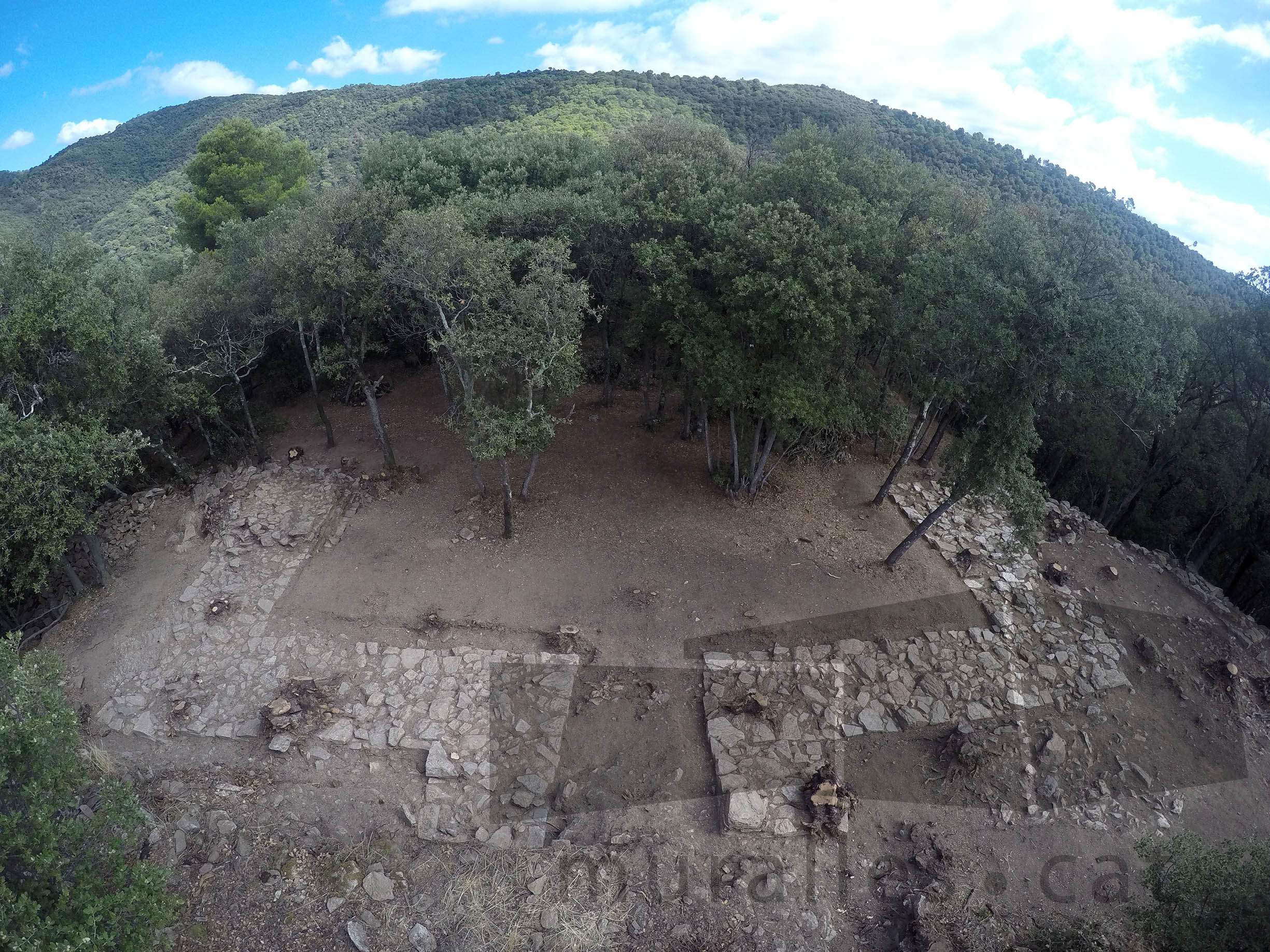 La imponent fortificació ibèrica a Catalunya que et trasllada 2.000 anys enrere: una visita obligatòria
