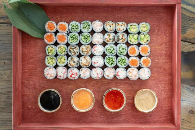 Una tabla de sushi. Foto: Pexels