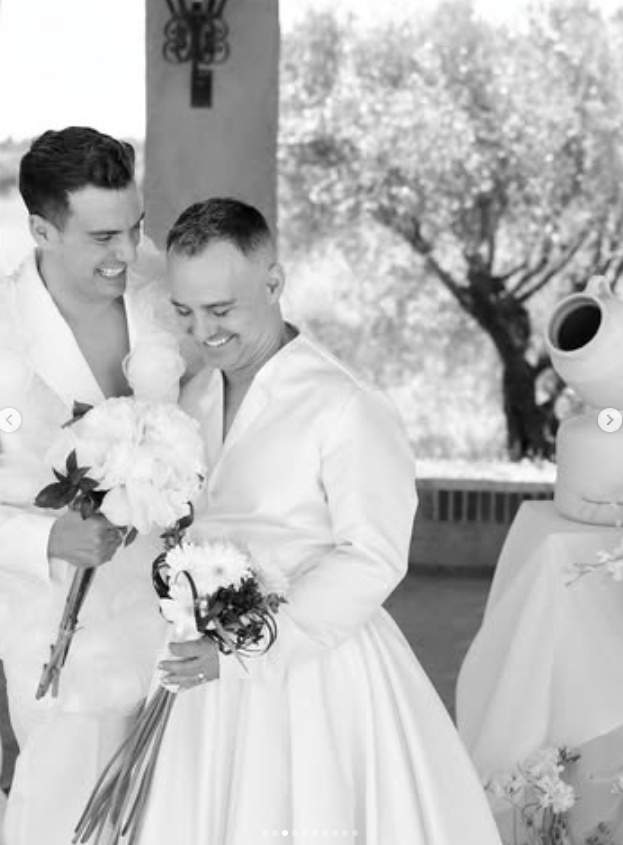 Anglès amb faldilla i Víctor amb pantalons, Ig