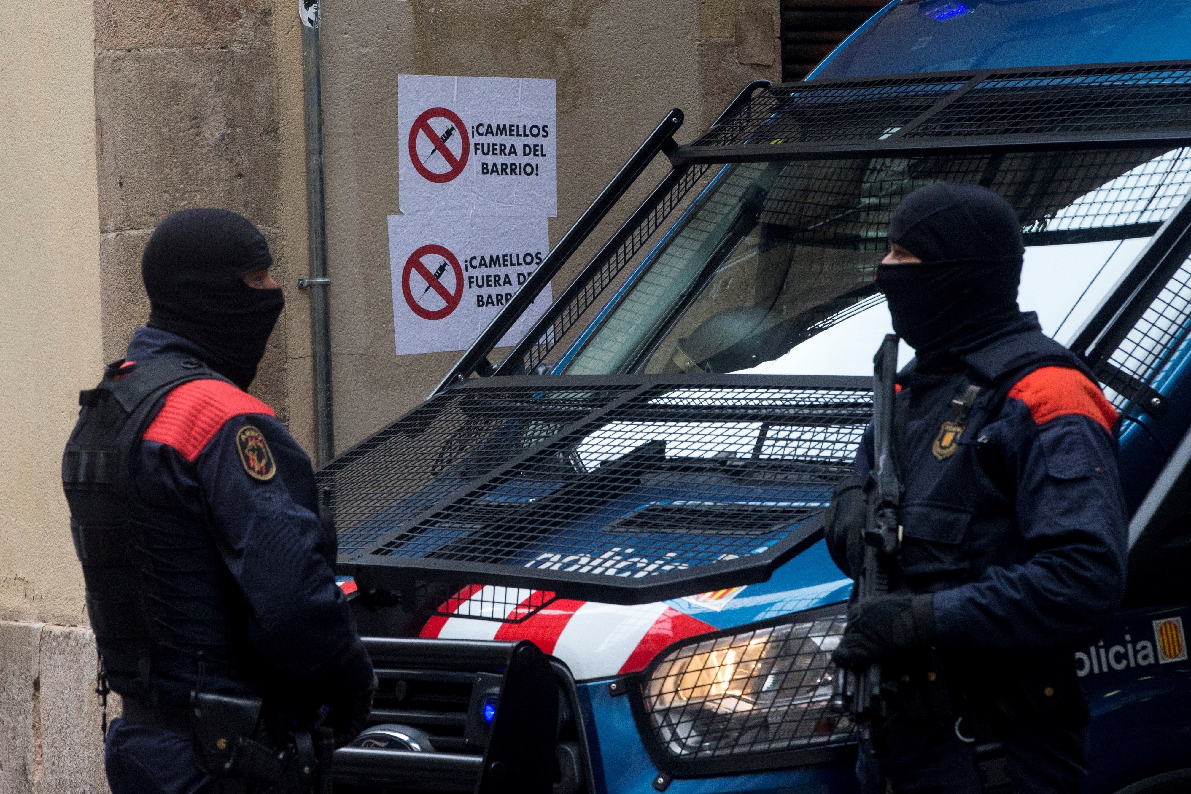 Desmantelan un almacén de drogas en la Barceloneta