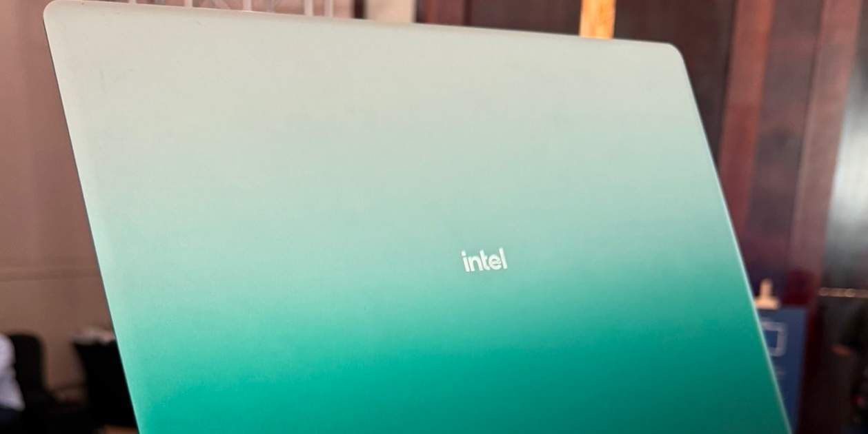 Intel muestra cómo debería ser la competencia de Windows al MacBook Neo