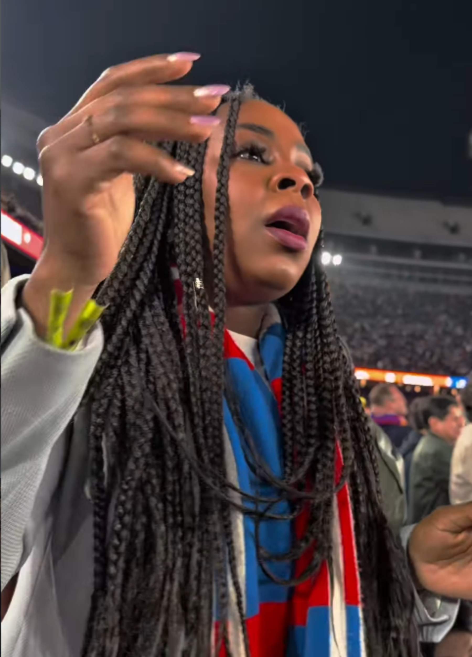 Sheila Ebana toca la fibra des de les grades del Camp Nou: la reacció a la lesió de Lamine Yamal, el seu fill