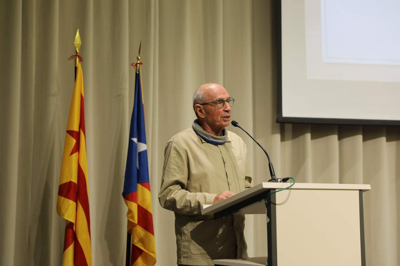 Relleu sorpresa al capdavant de l’Assemblea: Llach renuncia per salut i Josep Vila serà el nou president