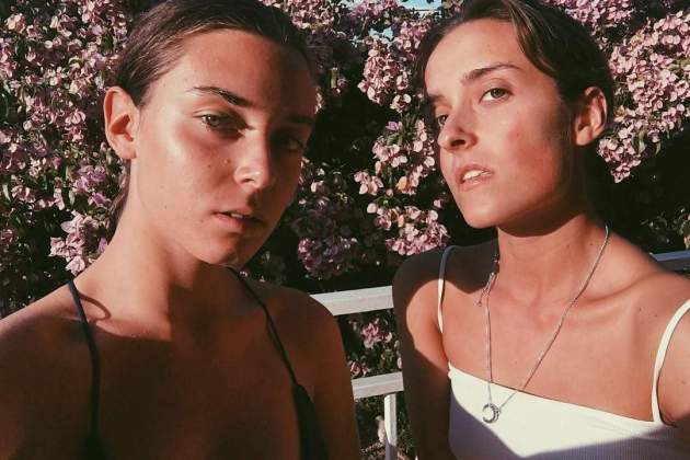 L'Aina Machuca amb la seva germana Ingrid / Instagram