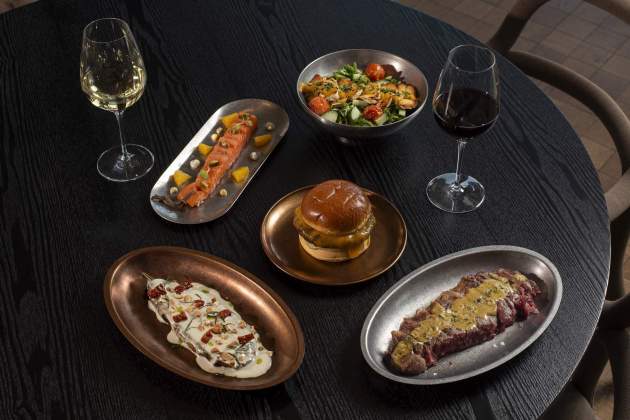 Surtido de platos de Rev el Bar. / Foto: Cedida