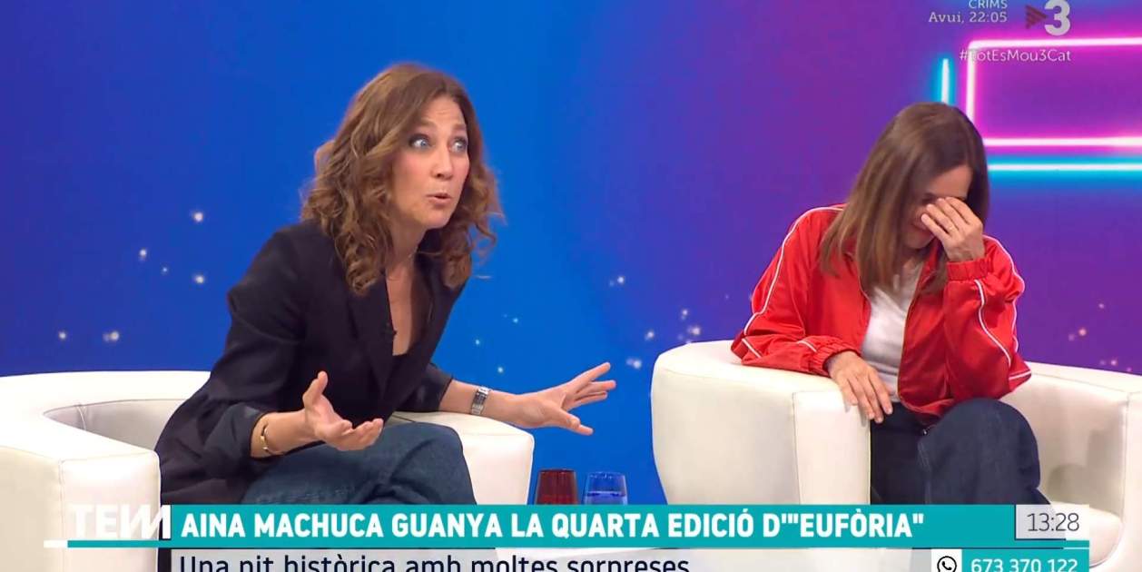Helena Garcia Melero explicant a Aina Machuca la seva anècdota al 'Tot es mou'   3Cat