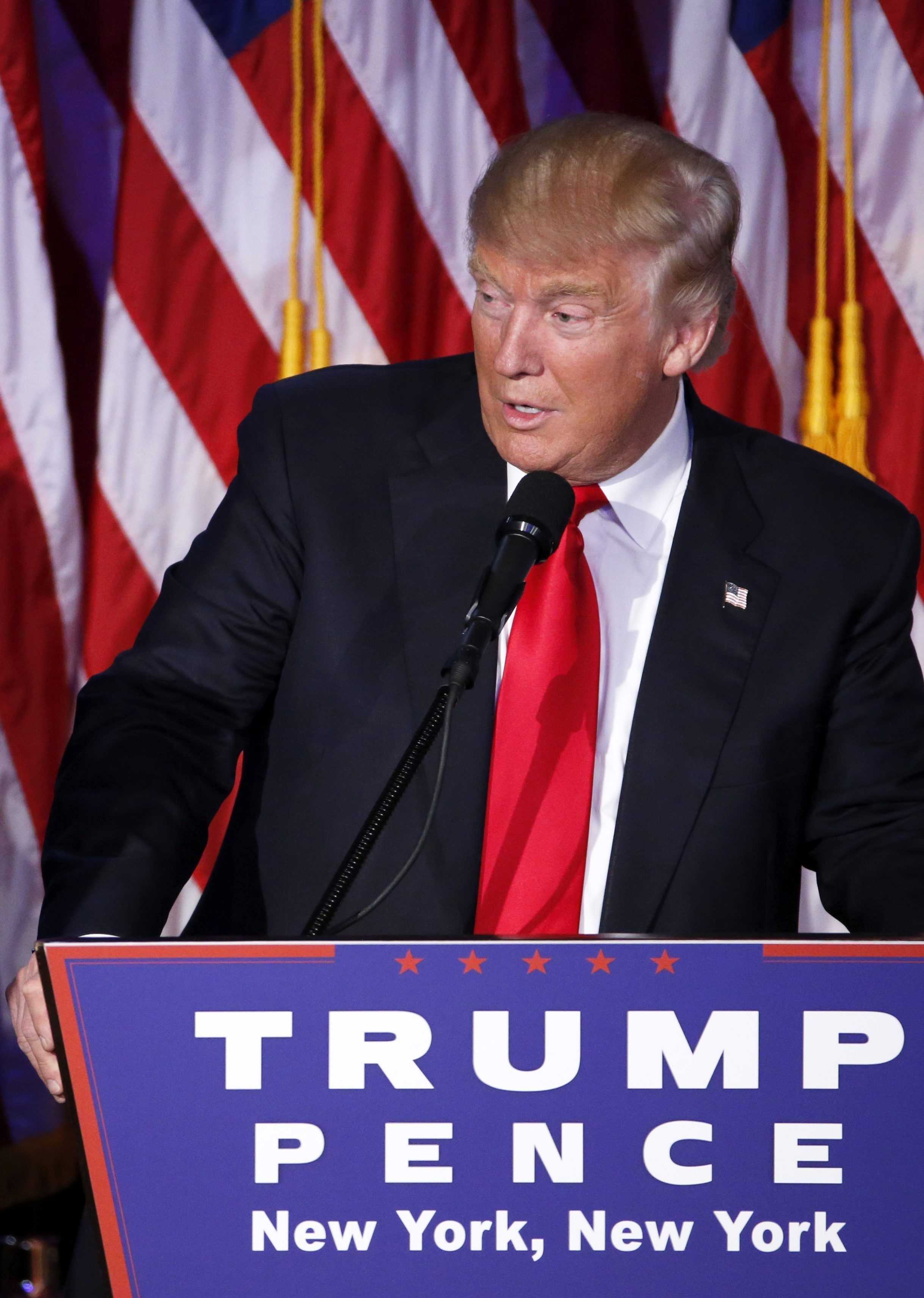 Obama se reúne con Trump en la Casa Blanca