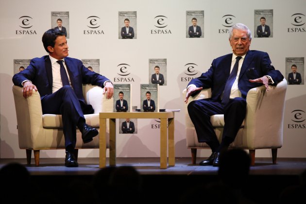 Presentació llibre Manuel Valls Mario Vargas Llosa - Sergi Alcàzar Presentació llibre Manuel Valls Mario Vargas Llosa - Sergi Alcàzar